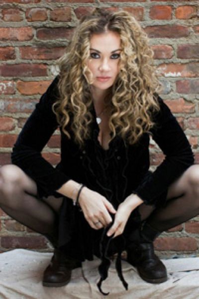 Dana Fuchs ist mit ihrer Band auf Bliss Avenue Tour 2013 und spielt im Quasimodo Berlin