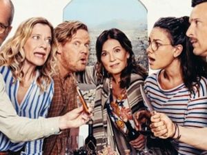 Iris Berben, Christoph Maria Herbst, Florian David Fitz und Caroline Peters in der Nachname