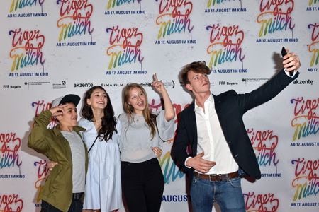 Flora Li Thiemann und Emily Kusche sind im Film TIGERMILCH auf dem Sprung ins Leben