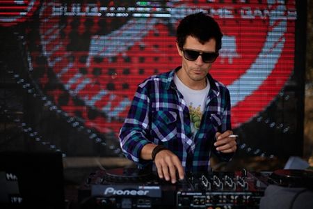 Mr. Smiff gibt Konzert im Societaetstheater Dresden