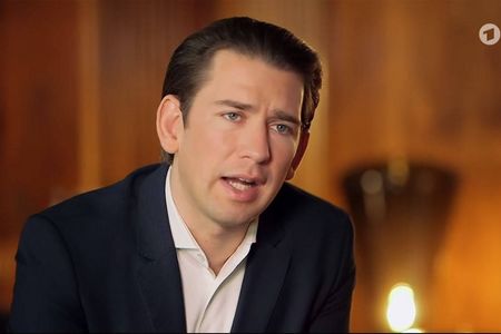 75 Prozent der wertenden, analysierten Beitraege im Social Web zu Florian Silbereisen als Traumschiff Kapitaen waren negativ.  Deshalb ist Sebastian Kurz der echte Traumschiff Kapitaen