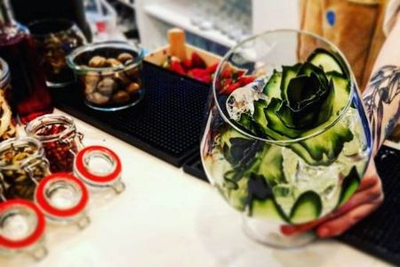 The Sea Hotel by Grupotel auf Mallorca hat sein ganz eigenes Rezept fuer den Klassiker Gin Tonic mit lokalem Twist
