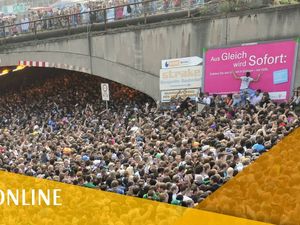 Das Loveparade-Comeback in Berlin Neuanfang oder Verhoehnung der Opfer