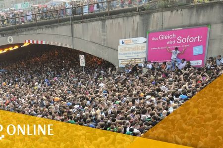 Das Loveparade-Comeback in Berlin Neuanfang oder Verhoehnung der Opfer