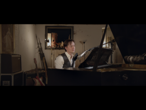 DIE LIEBE FRISST DAS LEBEN, Tom Schilling spielt Tobias Gruben DIE LIEBE FRISST DAS LEBEN, Tom Schilling spielt Tobias Gruben