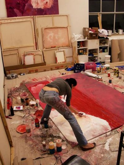 Ana Pusica in ihrem Artelier bei der Arbeit Ana Pusica in ihrem Artelier bei der Arbeit