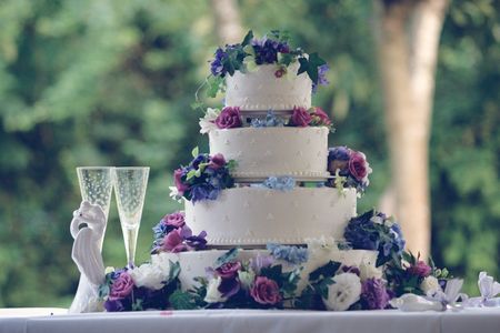 Im klassischen Ablauf einer Hochzeitsfeier nimmt die Hochzeitstorte eine wichtige Position ein