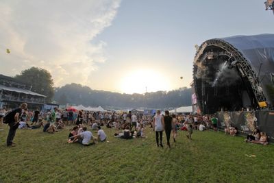Bühnen beim Festival in der Schweiz