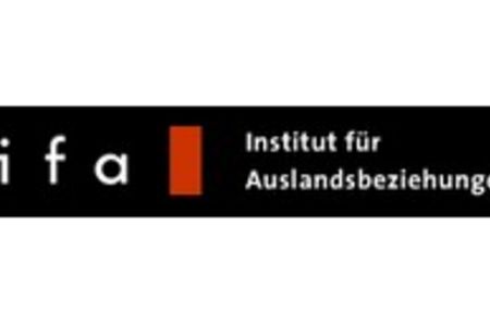 "Der Charakter der bilateralen Beziehungen zwischen Nachbarländern in der Europäischen Union hat sich in den letzten Jahrzehnten gewandelt", so Botschafter Zenner, "grenzüberschreitende Zusammenarbeit, kulturelle Begegnungen, enge Wirtschaftsbeziehungen