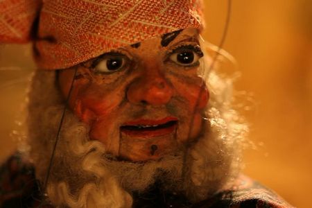Videozone: Wael Shawky Cabaret Crusades ausstellung im ludwig forum aachen