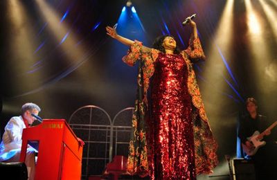 Deborah Woodson gibt Konzert auf dem Silvester Dinner Ball 2013