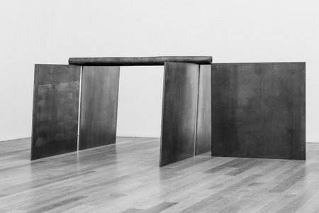 Richard Serra, 2-2-1, Ausstellungsansicht im Museum Wiesbaden, 2017