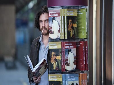 Daniel Bruehl brilliert in Daniel Kehlmanns Bestseller