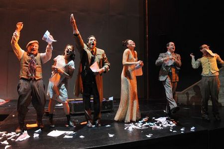 Stadttheater Ingolstadt: Sein oder Nichtsein - Komödie von Nick Whitby nach dem Film von Ernst Lubitsch bis zum 13.1.2013