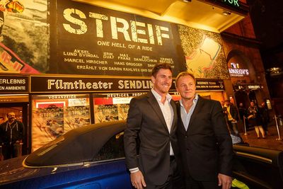 Regisseur Gerald Salmina und Oesterreichs Jungstar Skiathlet Max Franz