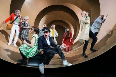 theater  in München: Kinderkriegen. Ein Musikstück von Kathrin Röggla am 25.3.2013