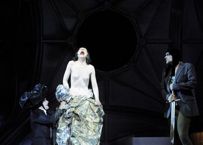 Die Jungfrau von Orleans theaterstueck wiesbaden Die Jungfrau von Orleans theaterstueck wiesbaden