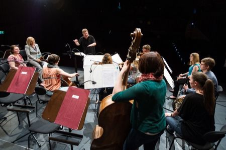 Das Wiener Jeunesse Orchester gibt Sommerkonzerte 2013