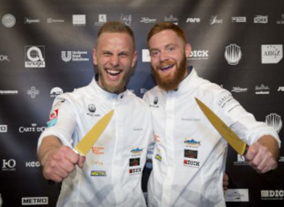 So sehen Sieger aus. Die letzten zwei Finalisten stehen fest: Alexander Glaesel und Dominik Holl
