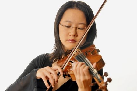 Andrea Kim spielt beim Kammerkonzert des hr-Sinfonieorchesters