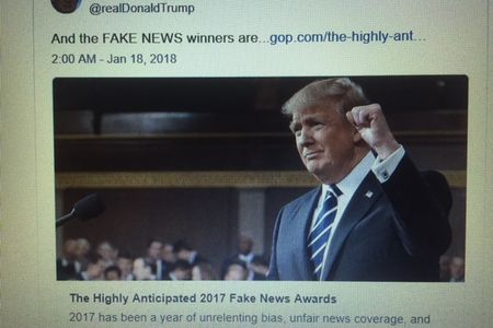 Für Welt-Online sind Donald Trumps Fake News Awards aber eine große Enttaeuschung und eine Propagandaveranstaltung des Praesidenten