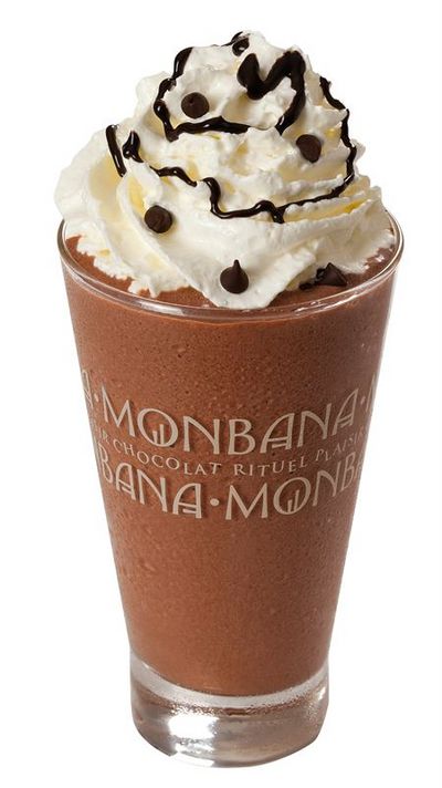 Milkshake Chocolat: Cremig, kuehl und koestlich, die neuen Milkshakes Vanille und Chocolat fuer die schokoladigen Momente im Sommer