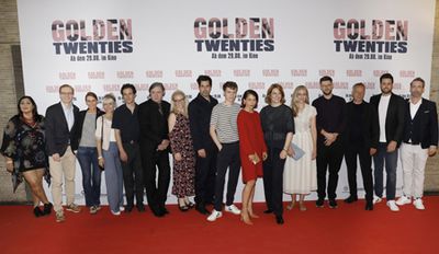 Cecilia Pillado, Benjamin Bach, Anja Doerken, Julie Kania, Max Krause, Blixa Bargeld, Anna Jetel,  Nicolas Wackerbarth, Anton von Lucke, Henriette Confurius, Sophie Kluge, Franziska Machens, Maxi Haslberger, Thomas Woebke und Philipp Trauer sowie Germar Tetzlaff