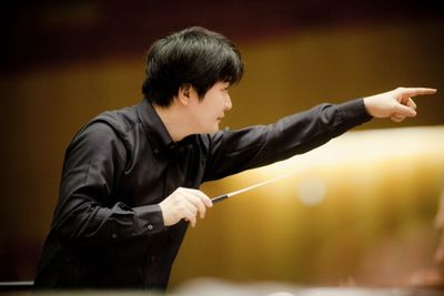 Konzert Klassik: 7. Sinfoniekonzert am 28.02. und 1.03. in der Philharmonie Essen mit dem japanischen Dirigenten Kazuki Yamada