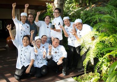 Kamalaya-Kuechenteam freut sich ueber den AsiaSpa Award