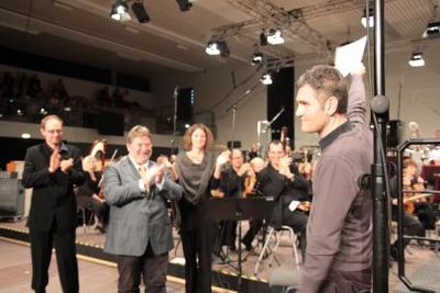 Nach drei spannenden Festivaltagen und 28 Uraufführungen in sieben Konzerten endeten am Sonntagabend (21.10.) die Donaueschinger Musiktage 2012.