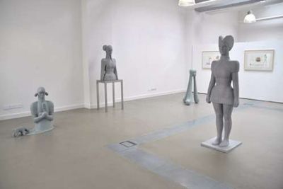 ANNA BOROWY, IVA VACHEVA und AGATA AGATOWSKA stellen ihre werke in der janinebeangallery aus