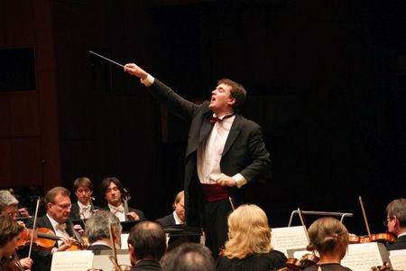 2. Sinfoniekonzert -  Gabriel Feltz dirigiert Werke von Rachmaninow, Walton und Schostakowitsch  am 28. und 29.10.2012