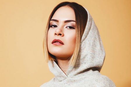 Mathea dachte aber nie daran, etwas an ihren Outfits zu aendern