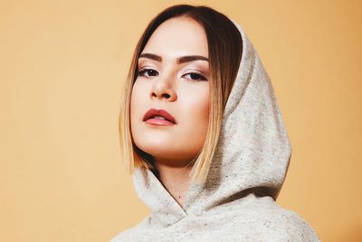 Mathea dachte aber nie daran, etwas an ihren Outfits zu aendern