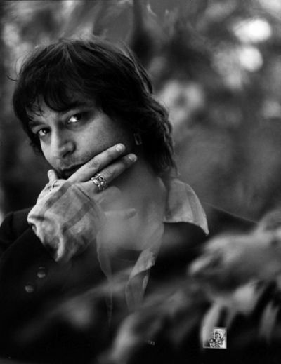 Peter Buck war ehemaliger Gittarist er Band R.E.M.
