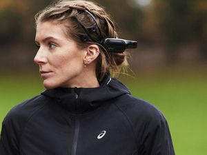 Die britische Langstreckenlaeuferin Beth Potter ist ein Gesicht der Asics-Kampagne Die britische Langstreckenlaeuferin Beth Potter ist ein Gesicht der Asics-Kampagne