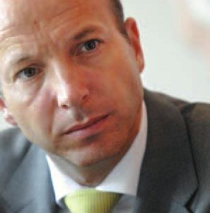 Ehemaliger EBS-Chef weist Untreue-Vorwürfe zurück