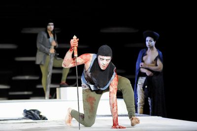 Die Jungfrau von Orleans premiere theater wiesbaden Die Jungfrau von Orleans premiere theater wiesbaden