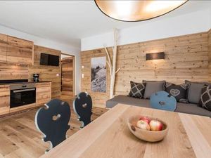 Die Chalets des Roter Hahn Mitglieds Niederthalerhof bei Brixen/Suedtirol bieten je nach Ausstattung Platz fuer zwei bis maximal sechs Personen