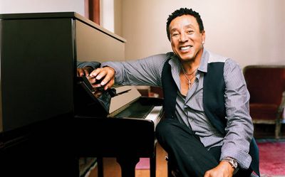 Smokey Robinson veroeffentlicht neues Album Smokey and Friends