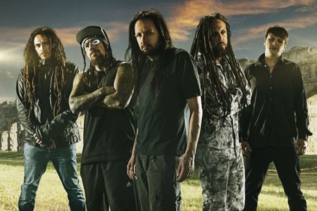Korn geben Konzert in Koeln