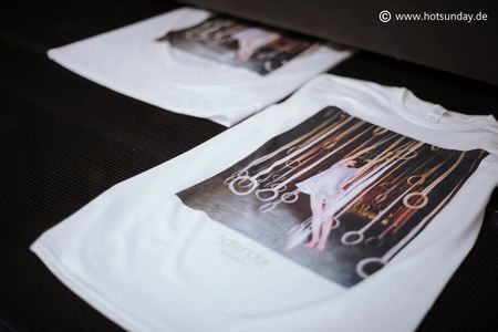 Hotsunday Tshirt