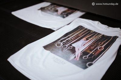 Hotsunday Tshirt