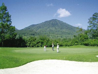 Reisen Indonesien Golf Resort Emeralda Golf & Country Club