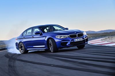 Der BMW M5 kommt mit 600 PS und modifizierten V8-Motor auf die IAA