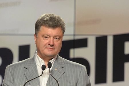 Petro Poroschenko will mit der gesamten militärischen Macht gegen die ostukrainischen Aufstaendischen vorgehen