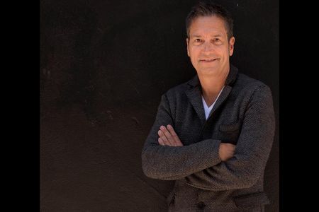 Dieter Nuhr studierte in Essen in der Malerklasse von Laszlo Lakner