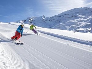 Das Skigebiet Engelberg Titlis in der Zentralschweiz oeffnet bereits am 12. Oktober 2019 seine ersten Pisten Das Skigebiet Engelberg Titlis in der Zentralschweiz oeffnet bereits am 12. Oktober 2019 seine ersten Pisten