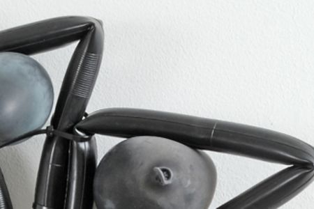 Ihre Werke werden zum Material für die künstlerische Fotografie