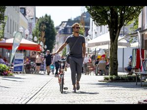 Bad Reichenhall in Oberbayern feiert 175 Jahre BADekur – unter anderem mit einem neuen Audio-Rundgang sowie speziellen Erholungsangeboten fuer Maenner Bad Reichenhall in Oberbayern feiert 175 Jahre BADekur – unter anderem mit einem neuen Audio-Rundgang sowie speziellen Erholungsangeboten fuer Maenner